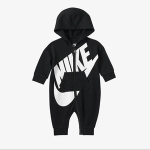 Nike Baby Hooded zip up Coverall Jumpsuit Onesie Unisex 9 Months